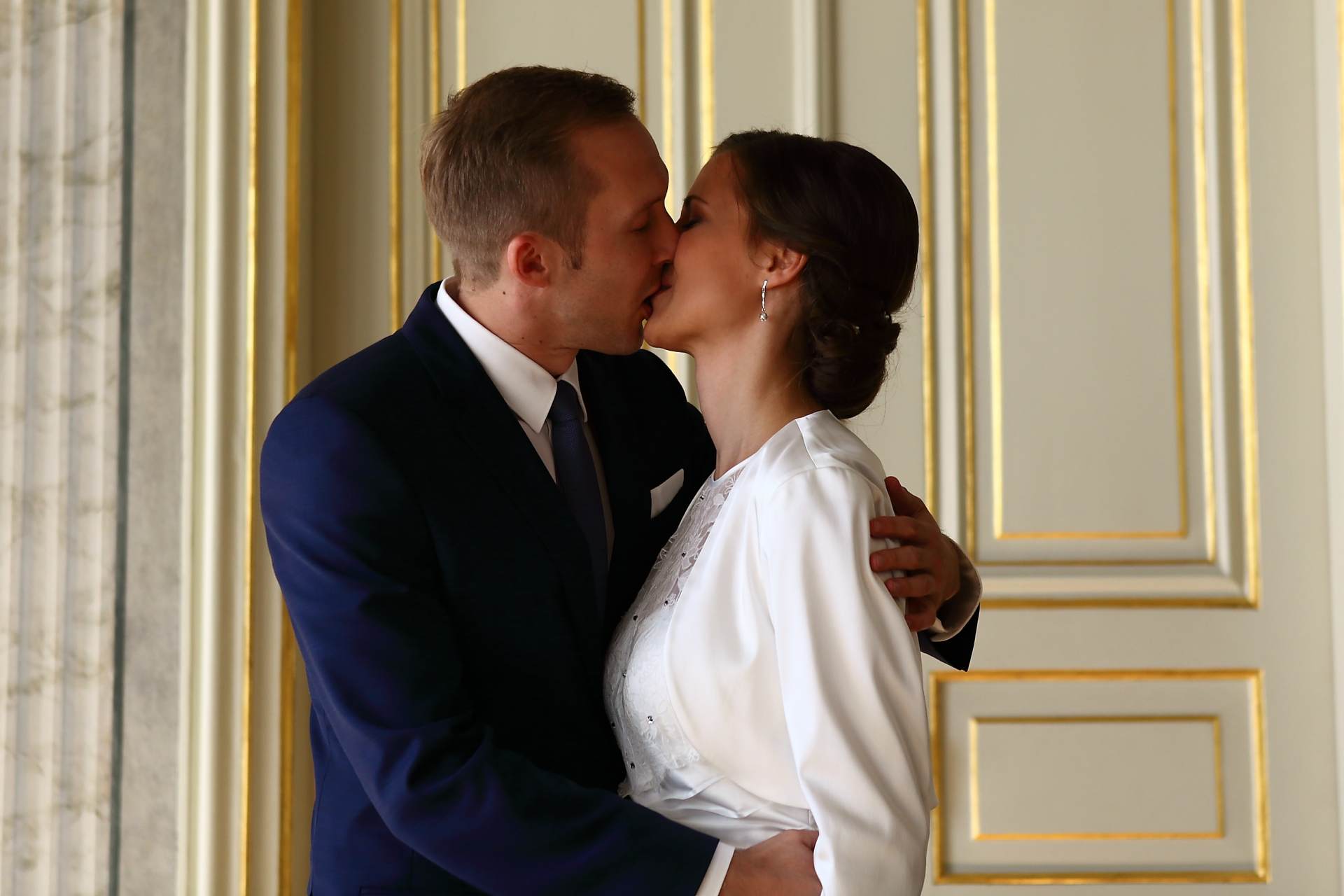 Hochzeitsfotos in Leipzig - Hochzeitskuss
